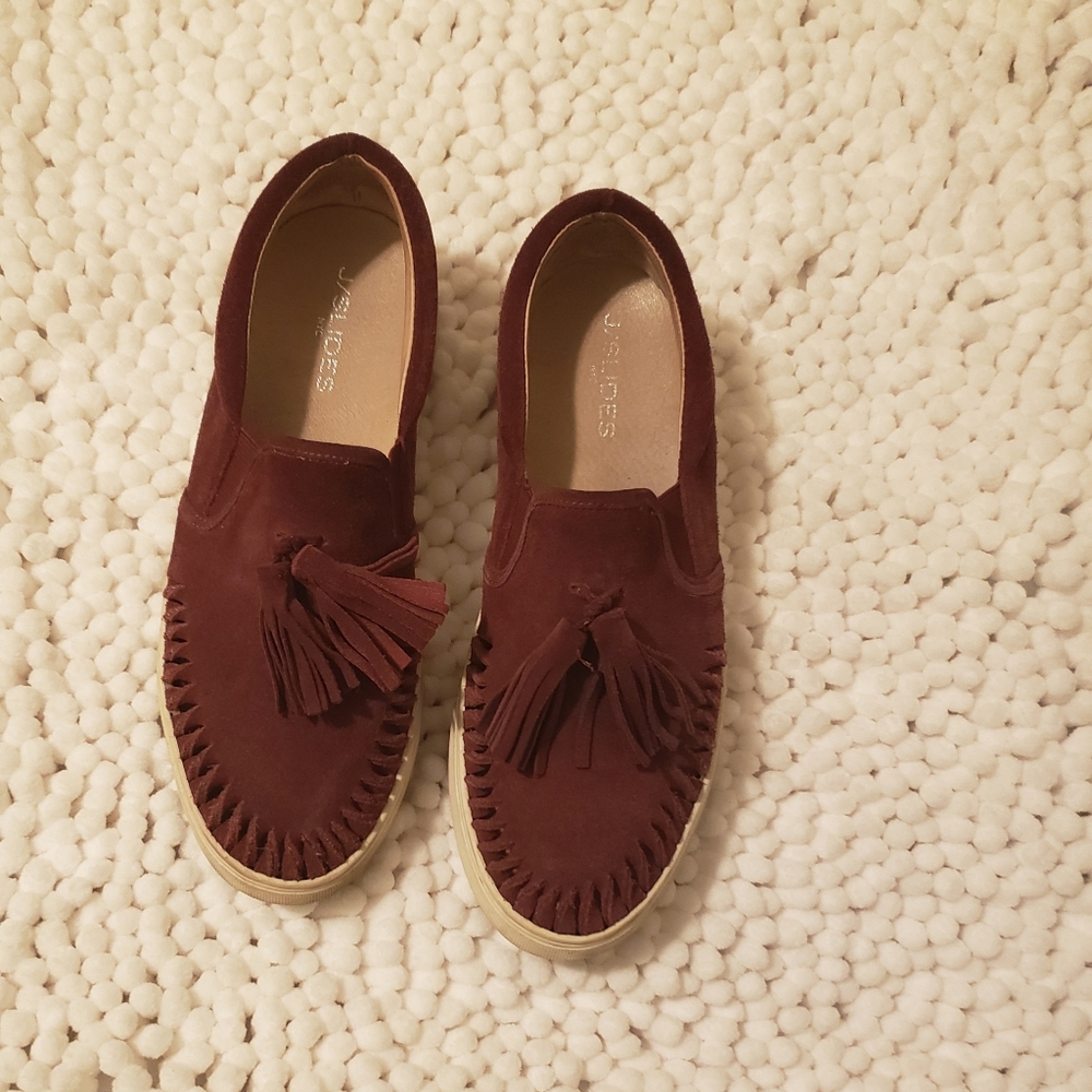 Gently used loafers can be worn with just about anything very comfortable.